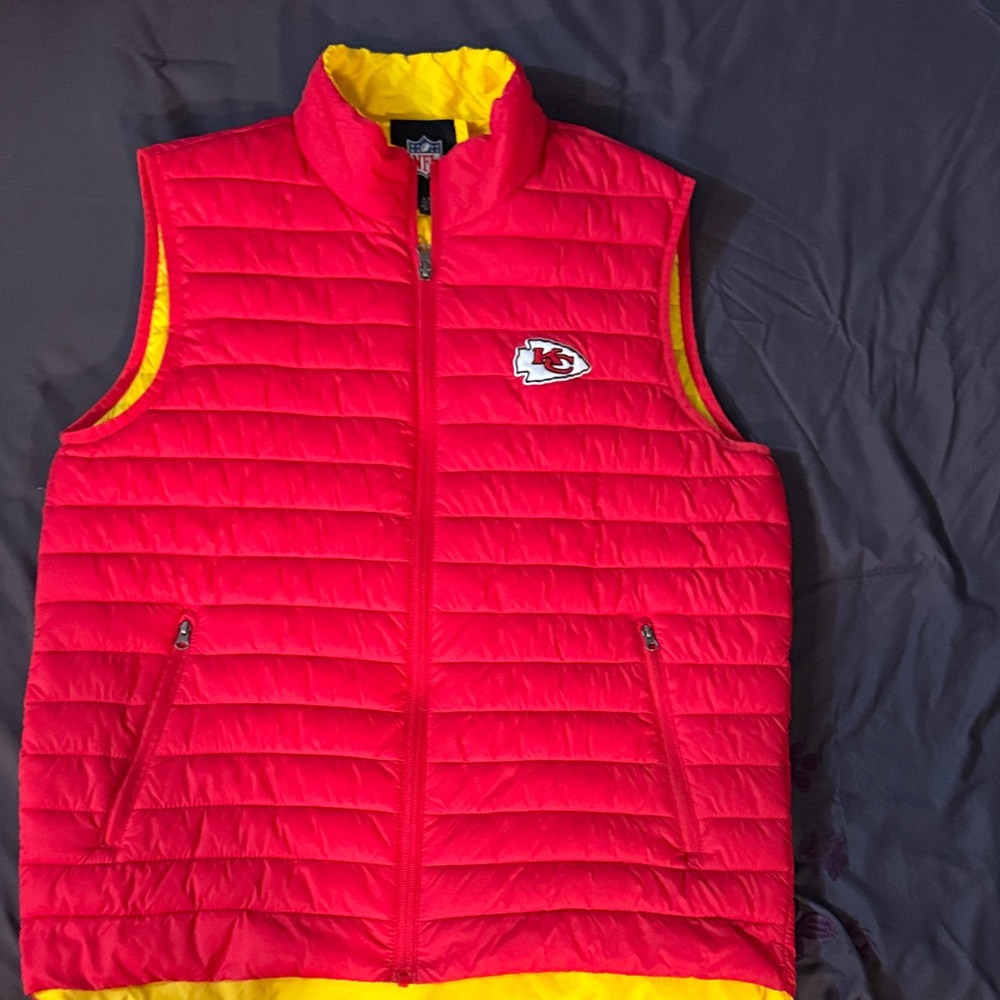 NFL KC Chiefs Yellow Quilted Vest with Logo